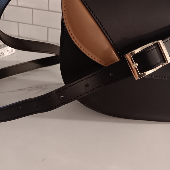 Valentina Fiore Italian leather crossbody saddlebag - Picture 5 of 16